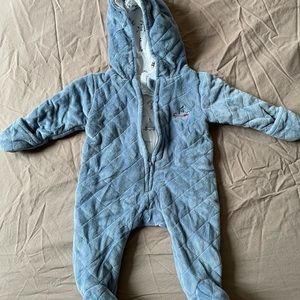 Laura Ashley blue snowsuit 0-3 m
